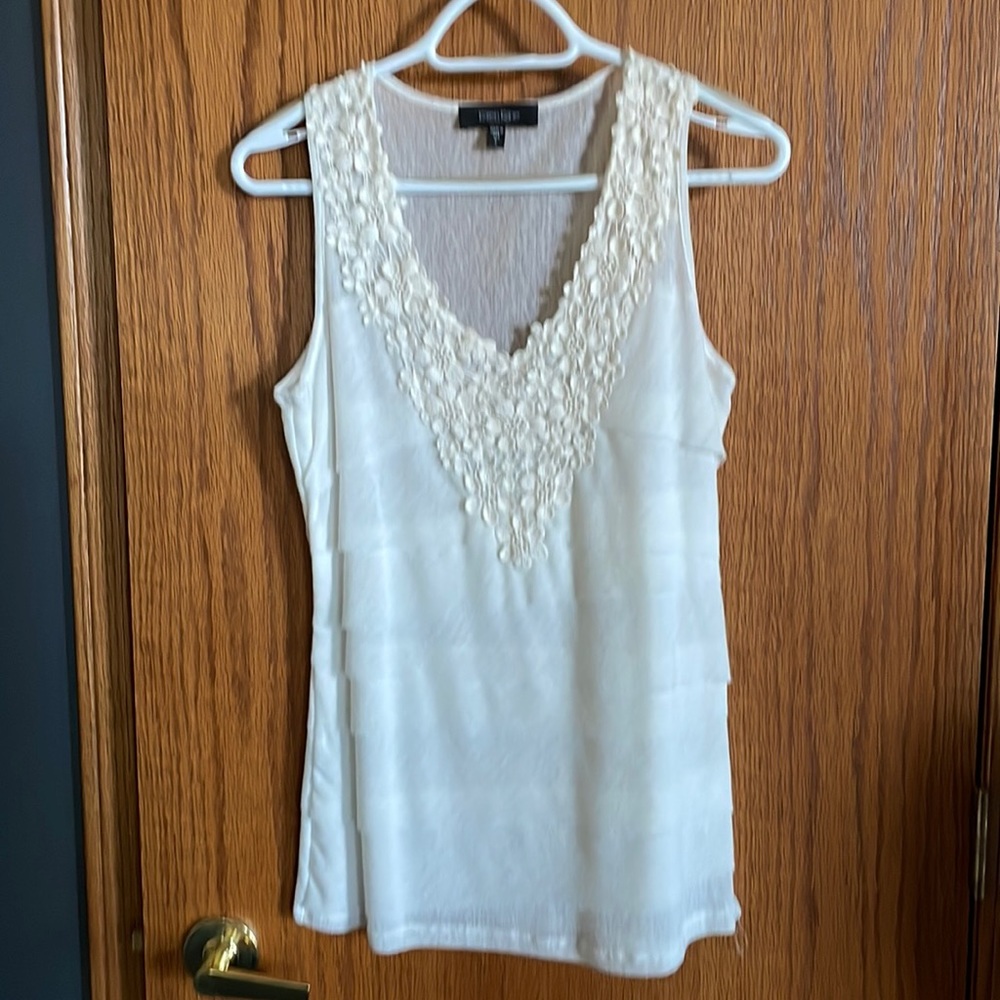 Karen Kane white sleeveless top, layered fabric body, not worn!